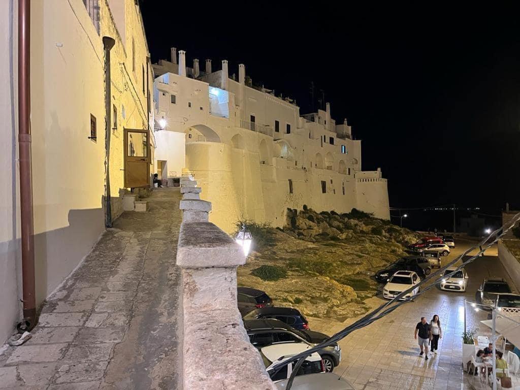 Che Vista!! Ostuni ,Sulle Bianche Mura Con Vista Mozzafiato Buitenkant foto